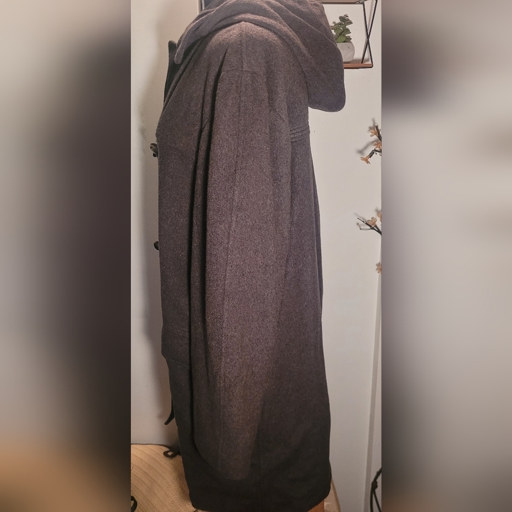 Classic Men's Brown Wool Toggle Pea Coat with Hood - Picture 6 of 9